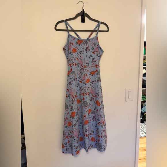 NWOT Pact Organic Cotton Fit & Flare Midi Dress Cornflower Blue Floral Medium NWOT Pact Organic Cotton Fit & Flare Midi Dress Cornflower Blue Floral Medium